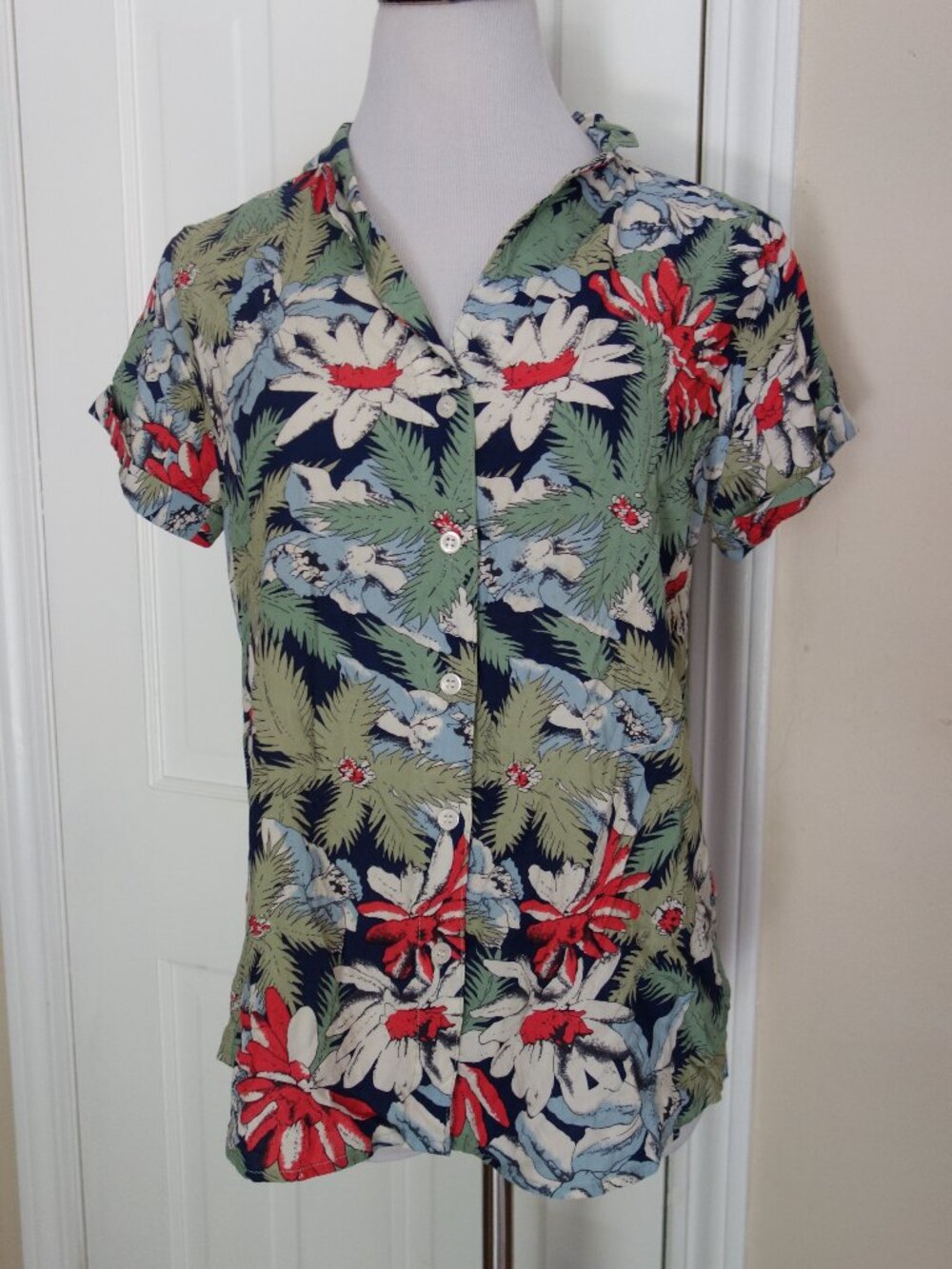 BRIDGE & BURN Portland Oregon Hawaiian Short Sleeve Button Shirt – Med
